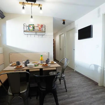 Schlafwerk Stuttgart-nord -self-check In - Keine Rezeption-lowbudget-cashless 3*