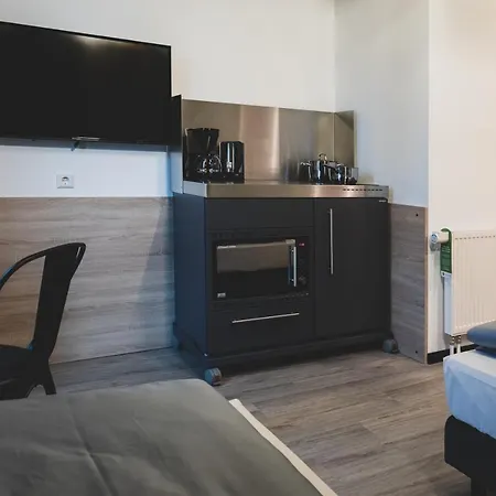 Schlafwerk Stuttgart-nord -self-check In - Keine Rezeption-lowbudget-cashless