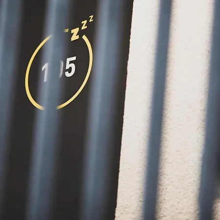 Schlafwerk Stuttgart-nord -self-check In - Keine Rezeption-lowbudget-cashless Apart Otel 3*